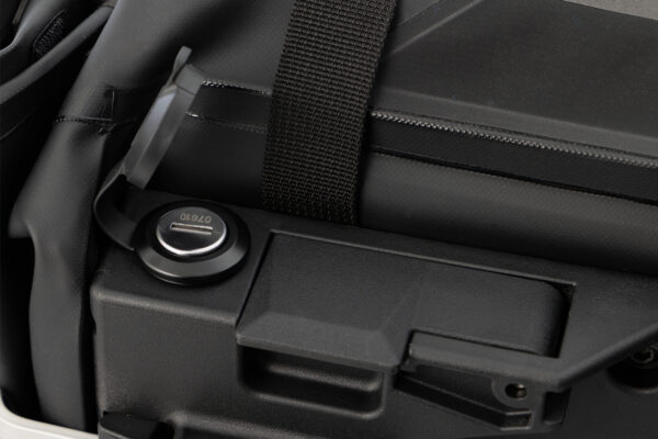 Wunderlich X-BAGS X30 gemonteerd op de X-RACK-drager